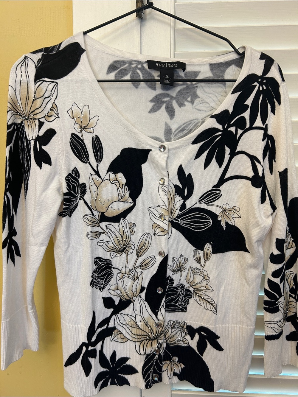 White House Black Market White and Black Floral Button-Front Top
